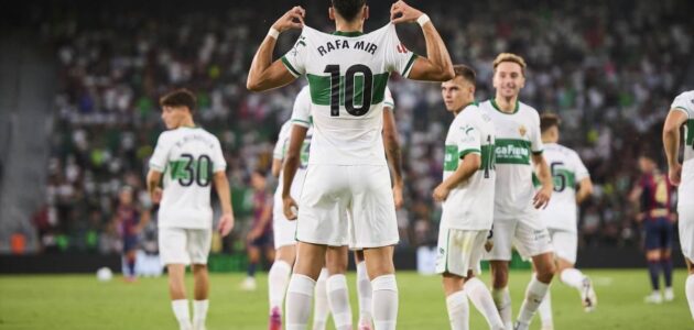 شاهد | هدف رافا مير الأول لإلتشي في مرمى برشلونة بالدوري الإسباني