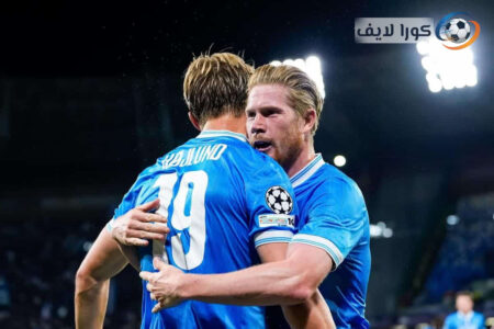 راسموس هويلوند يحتفل بهدفه الثاني في مرمى يوفنتوس خلال فوز نابولي 2-1
